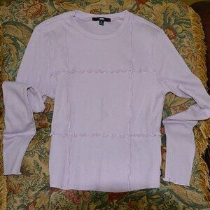 *NWT* Vans lavender long sleeve t-shirt with lettuce hem sleeves and details
